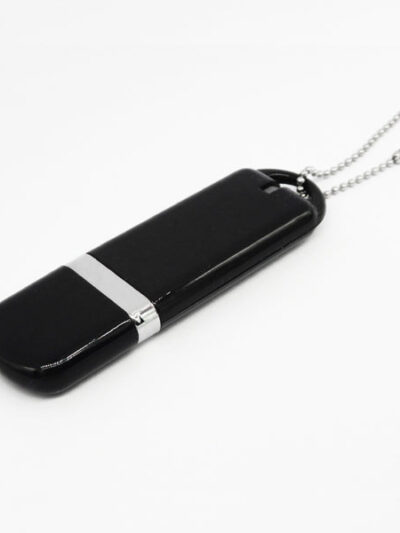 Classic Plastic USB Flash Drive – Reliable & Affordable - Image 1