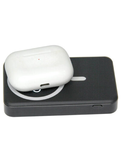 MagSafe Power Bank with Light-Up Logo – 12000mAh
